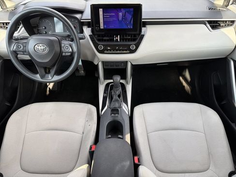 Used 2024 Toyota Corolla Cross L AWD/4WD image 2
