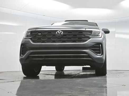 Used 2024 Volkswagen Atlas Cross Sport SEL R-Line AWD/4WD image 67