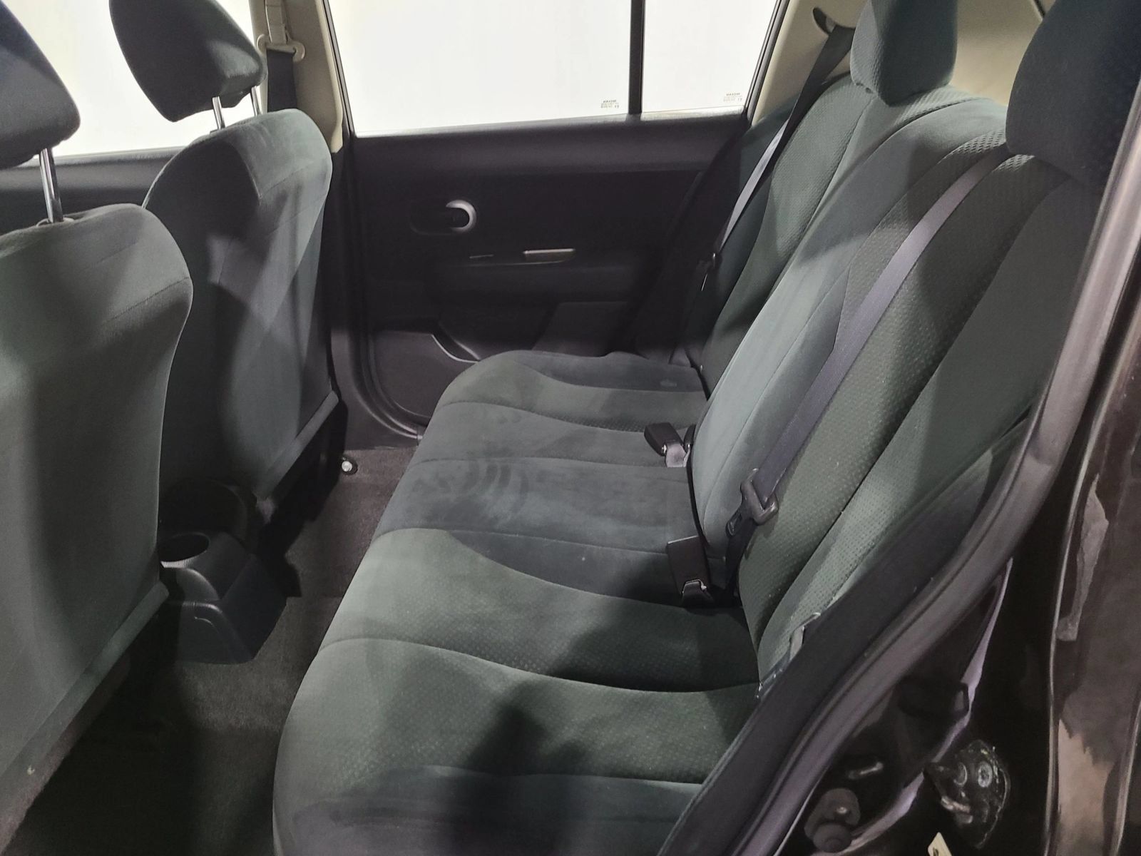 Used 2012 Nissan Versa 1.8 S w/ Plus Pkg FWD image 19