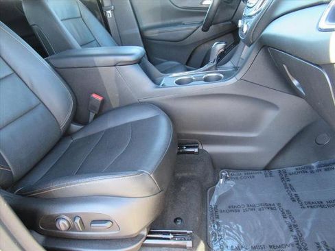 Used 2019 Chevrolet Equinox Premier image 11