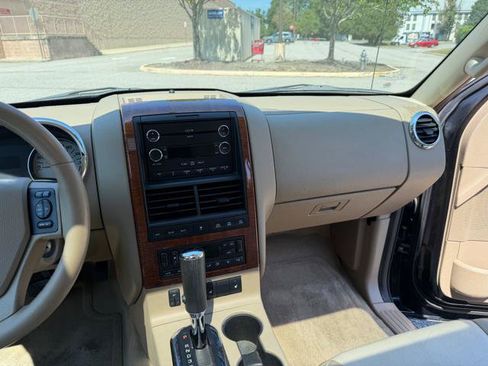 Used 2010 Ford Explorer Eddie Bauer AWD/4WD image 13
