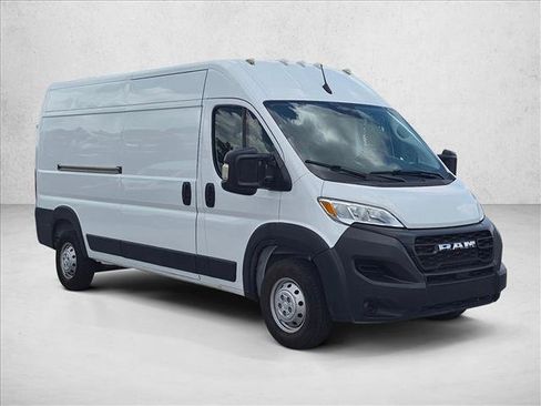 Used 2023 RAM ProMaster 2500 FWD image 3