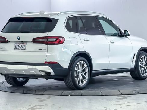 Certified 2023 BMW X5 xDrive40i w/ Premium Package AWD/4WD image 2