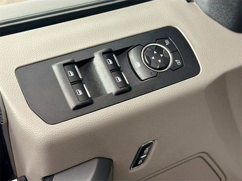 Used 2019 Ford F150 XLT w/ Equipment Group 302A Luxury image 17