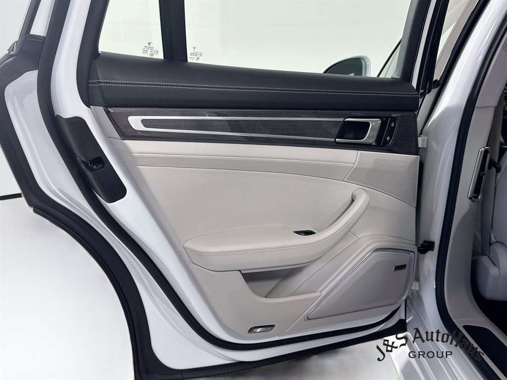 Used 2023 Porsche Panamera Platinum Edition RWD image 33