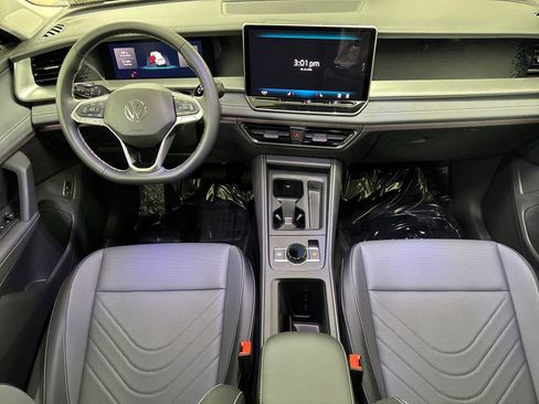 New 2026 Volkswagen Tiguan SE AWD/4WD image 12