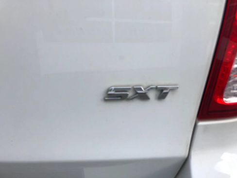 Used 2014 Dodge Grand Caravan SXT w/ UConnect Hands-Free Group FWD image 20