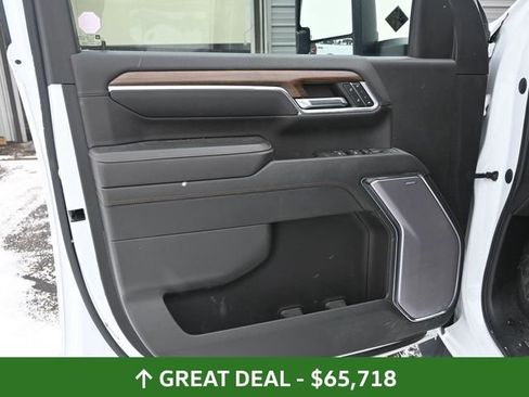 Used 2024 Chevrolet Silverado 3500 High Country w/ Technology Package image 20