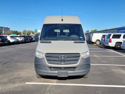Used 2024 Mercedes-Benz Sprinter 2500 image 20