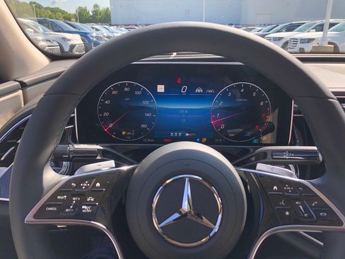 New 2026 Mercedes-Benz E 350 4MATIC Sedan image 19