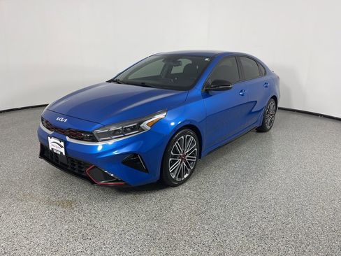 Used 2022 Kia Forte GT w/ GT Technology Package FWD image 3