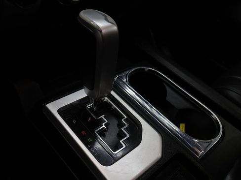 Used 2020 Toyota Tundra Limited w/ Limited Premium Package image 25