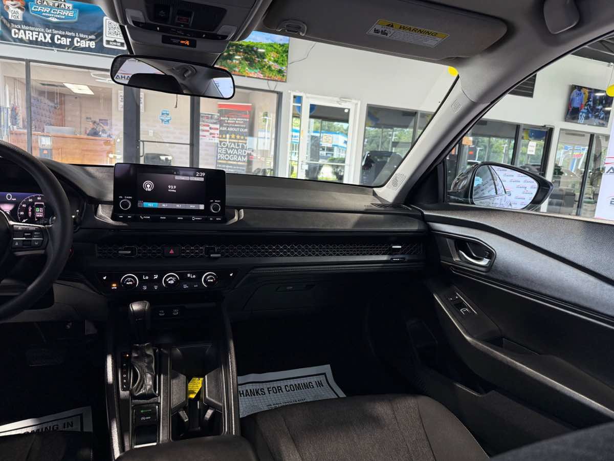 Used 2025 Honda Accord SE image 25