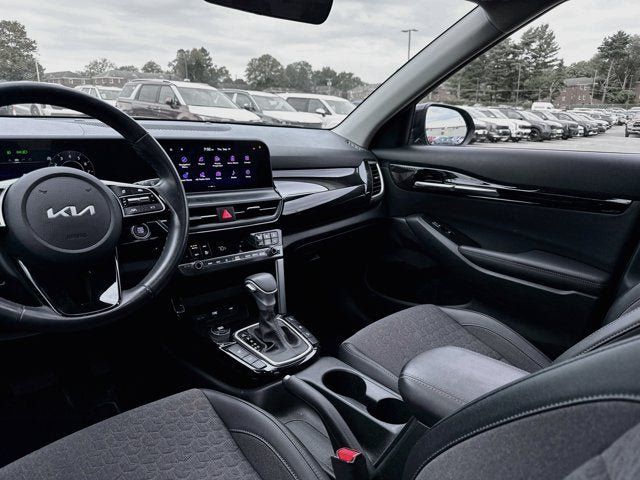 Used 2024 Kia Seltos S AWD/4WD image 23