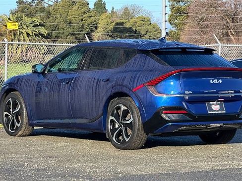 Used 2024 Kia EV6 GT-Line w/ GT-Line White Seat Package image 9