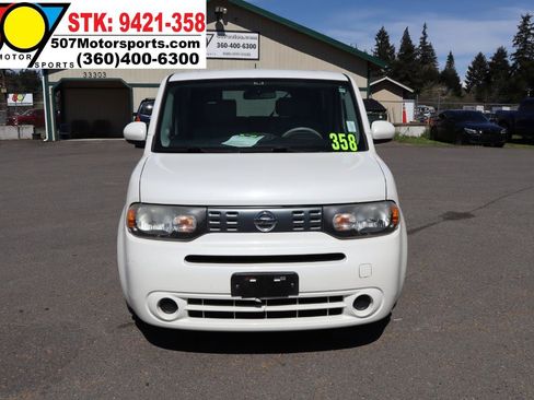Used 2012 Nissan Cube 1.8 SL w/ Interior Designer Pkg FWD image 12