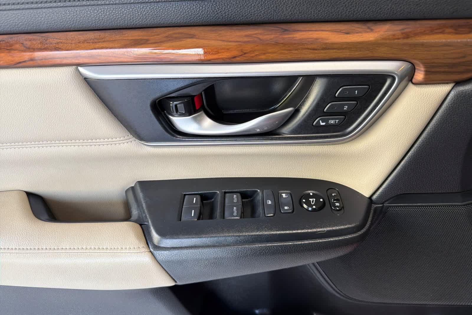 Used 2019 Honda CR-V EX-L image 12