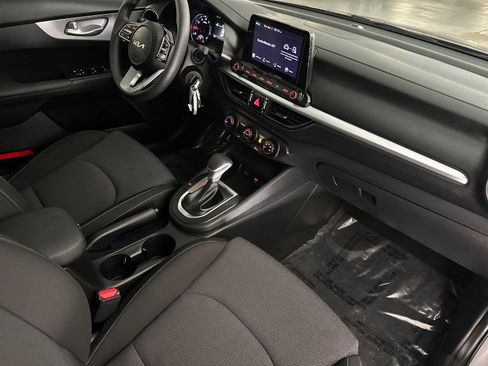 Certified 2023 Kia Forte LXS w/ LXS Technology Package image 19