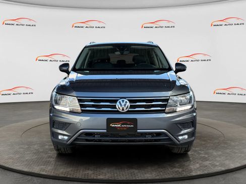 Used 2020 Volkswagen Tiguan SEL image 3
