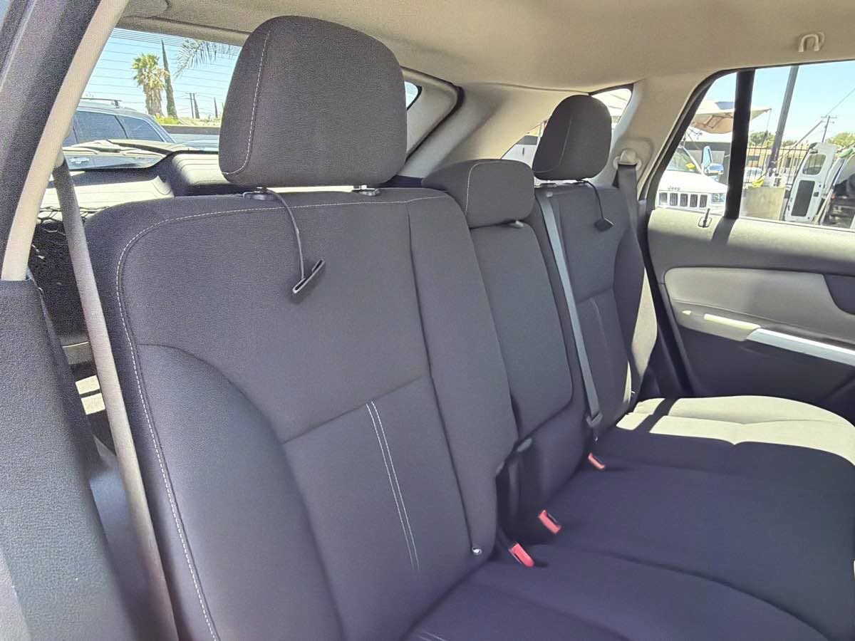 Used 2013 Ford Edge SE FWD image 23