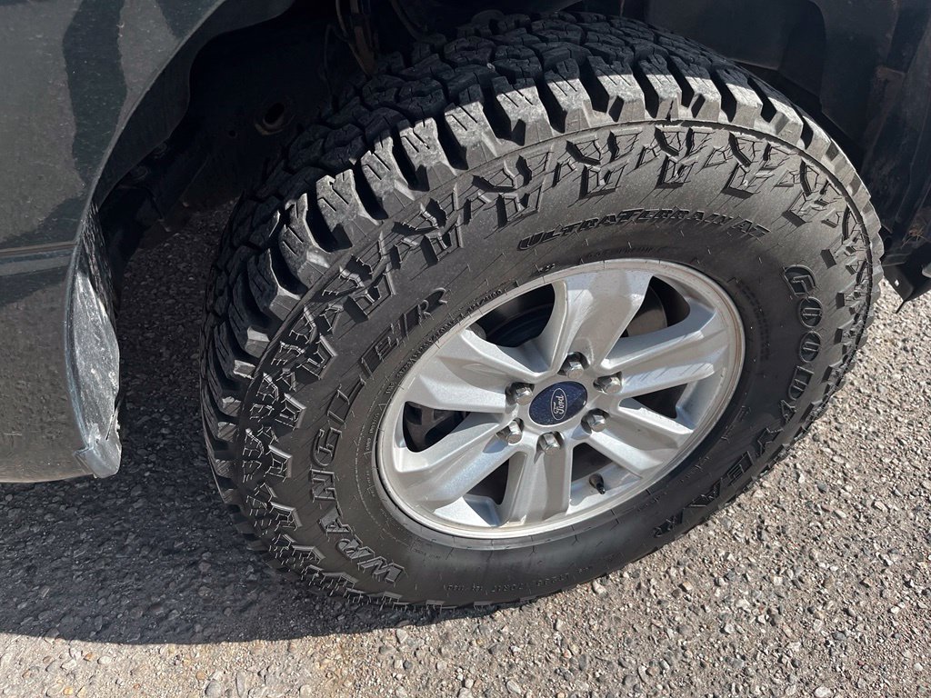Used 2018 Ford F150 XLT AWD/4WD image 12