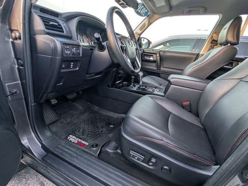 Used 2020 Toyota 4Runner TRD Off-Road Premium image 6