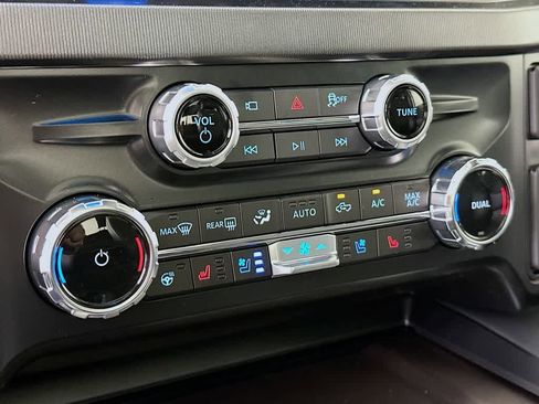 New 2026 Ford F250 Platinum w/ Tremor Off-Road Package image 18