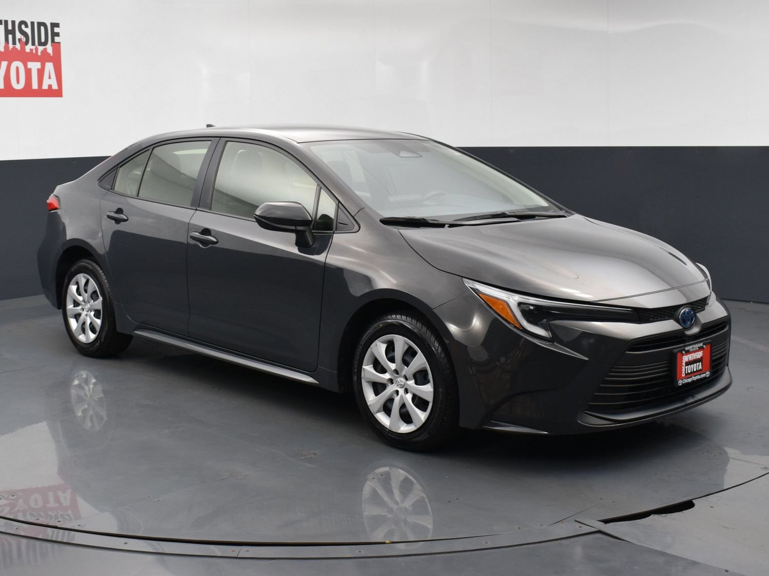 Used 2025 Toyota Corolla LE FWD image 6