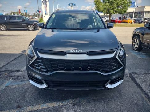 Certified 2024 Kia Sportage EX AWD/4WD image 3