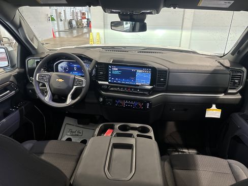New 2026 Chevrolet Silverado 1500 LT w/ All Star Edition Plus image 13