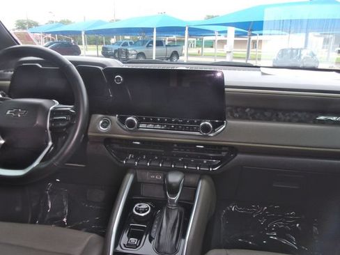 Used 2024 Chevrolet Colorado ZR2 w/ ZR2 Convenience Package III AWD/4WD image 22