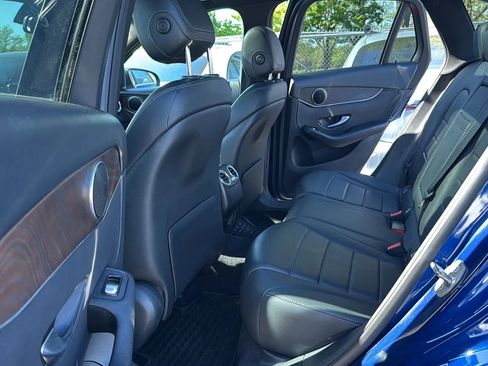 Used 2019 Mercedes-Benz GLC 300 4MATIC image 8
