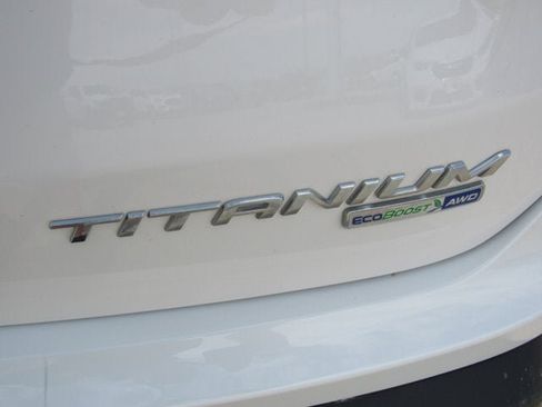 Used 2020 Ford Edge Titanium w/ Equipment Group 301A AWD/4WD image 40
