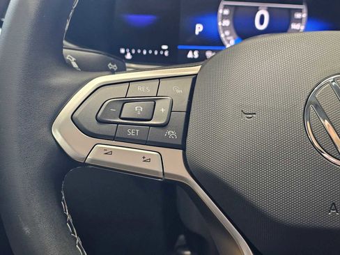 New 2025 Volkswagen Taos SE image 24