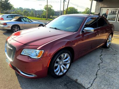Used 2019 Chrysler 300 Touring w/ Chrome Appearance Package