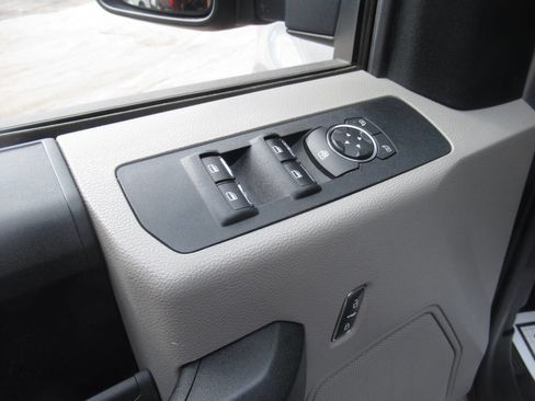 Used 2020 Ford F250 XL w/ STX Appearance Package image 16