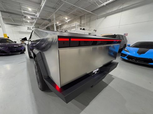 Used 2025 Tesla Cybertruck AWD Crew Cab image 48