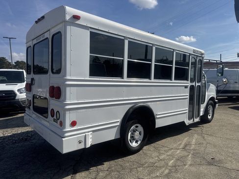 Used 2006 Chevrolet Express 3500 w/ School Bus Package image 7