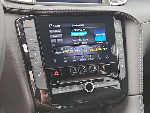 Used 2022 INFINITI QX50 Luxe w/ Appearance Package image 24