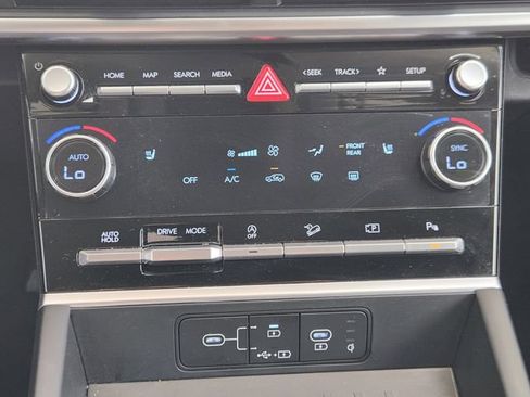 Used 2026 Hyundai Santa Fe SEL FWD image 16