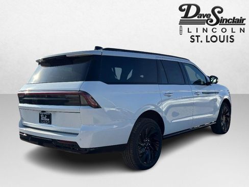 New 2026 Lincoln Navigator L Reserve w/ Jet Appearance Package image 5