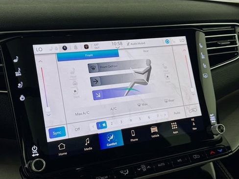 New 2025 Jeep Wagoneer L Series II image 19