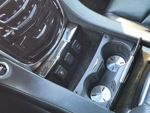 Used 2015 Cadillac Escalade ESV Platinum image 21