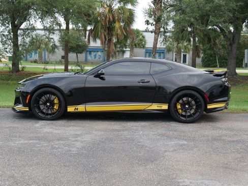Used 2020 Chevrolet Camaro ZL1 RWD image 13