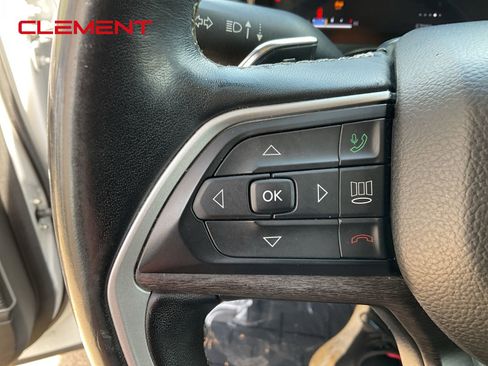Used 2022 Jeep Grand Cherokee L Limited AWD/4WD image 11
