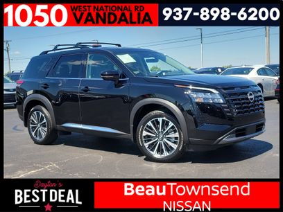 Used 2026 Nissan Pathfinder Platinum w/ Cargo Package