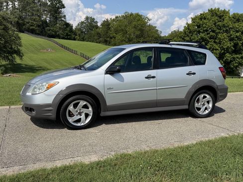 Used 2005 Pontiac Vibe w/ Power Group Value Package FWD image 1