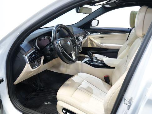 Used 2017 BMW 530i image 31