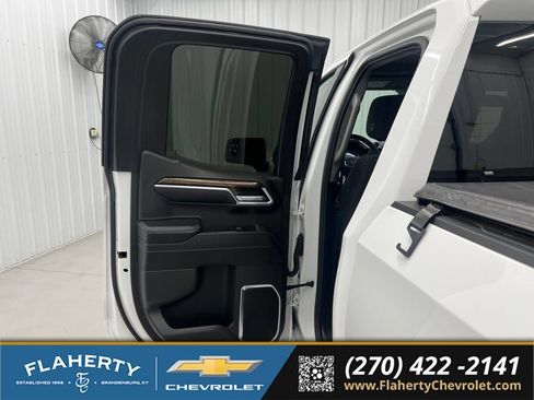 Used 2023 GMC Sierra 1500 Elevation AWD/4WD image 10