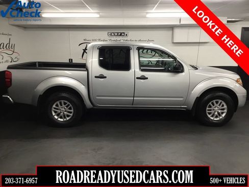 Used 2015 Nissan Frontier SV AWD/4WD image 1